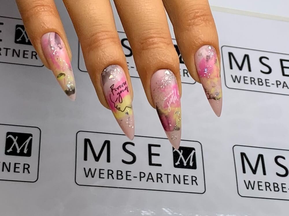 SIS Shellac UV Gel Polish Color 018