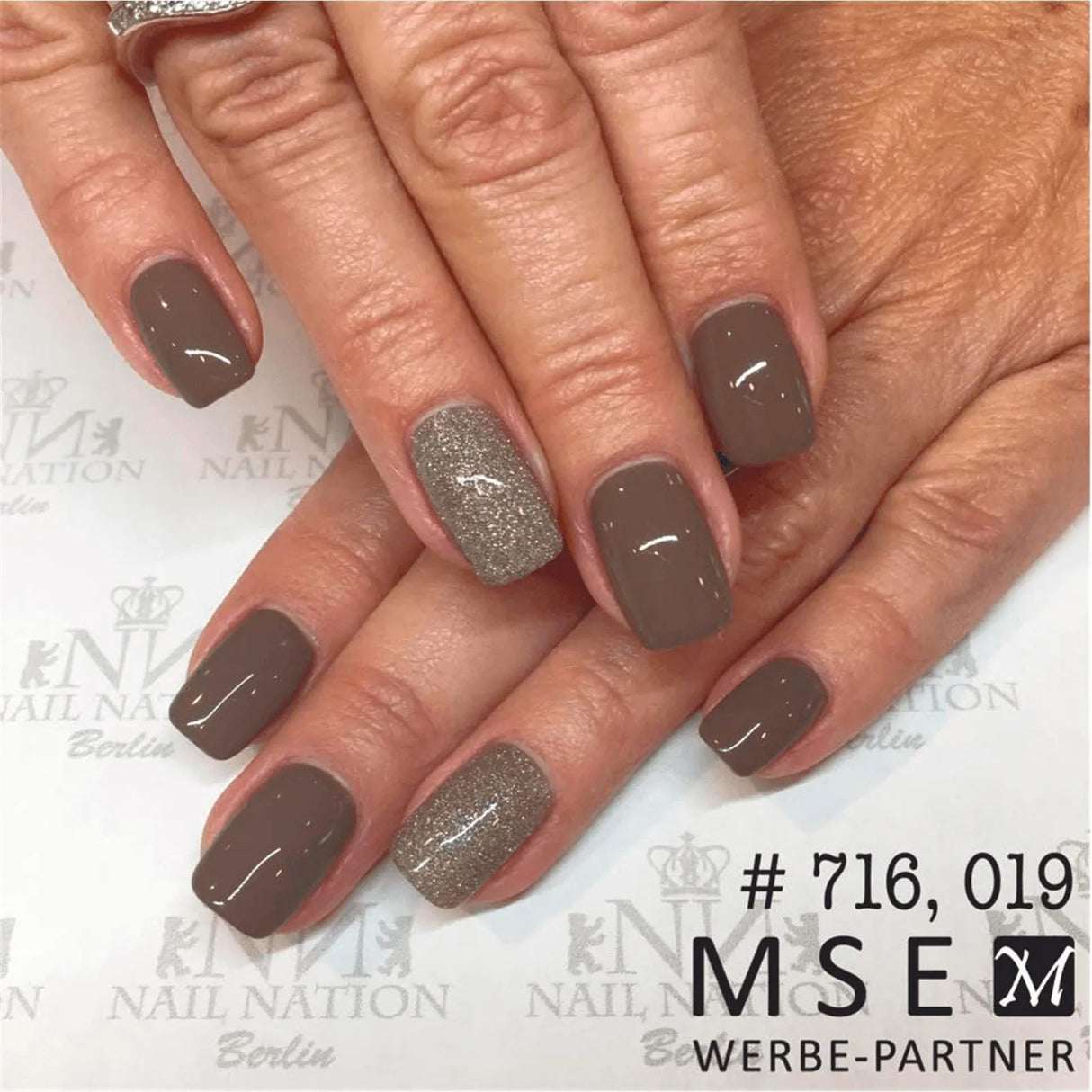 #716 Premium-GLITTER Color Gel 5ml Beige/leichter Lilastich - MSE - The Beauty Company